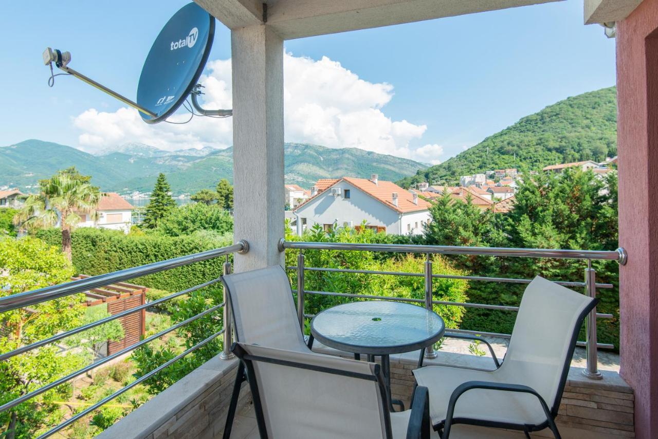 Sea Star Apartment Tivat Exterior photo